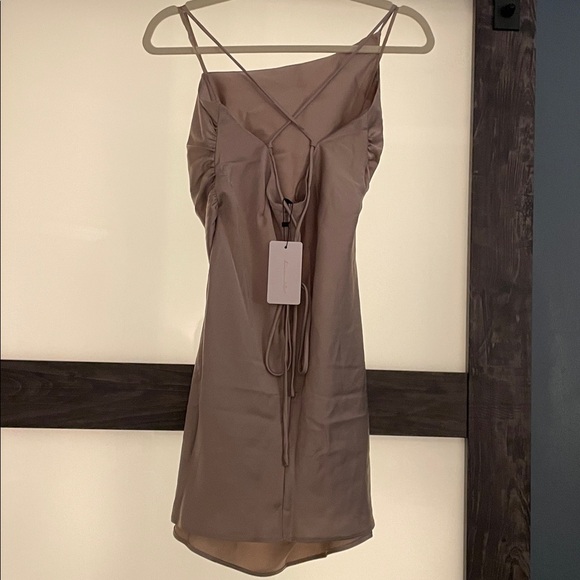 $99 msrp nwt line and dot mini dress champagne revolve small - Picture 4 of 6